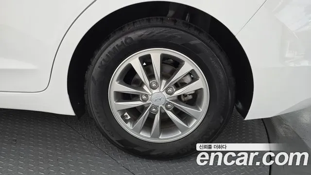 Hyundai Avante 2020 thumb 8