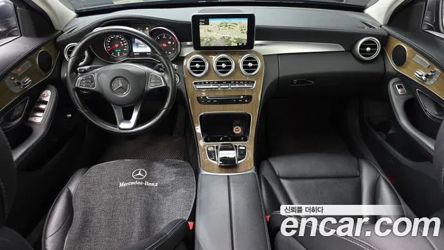 Mercedes-Benz C-Class 2016 thumb 10