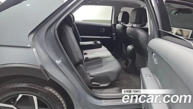 Hyundai Ioniq5 2023 thumb 3
