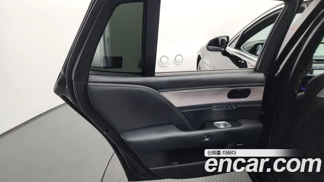 Genesis G90 2023 thumb 10