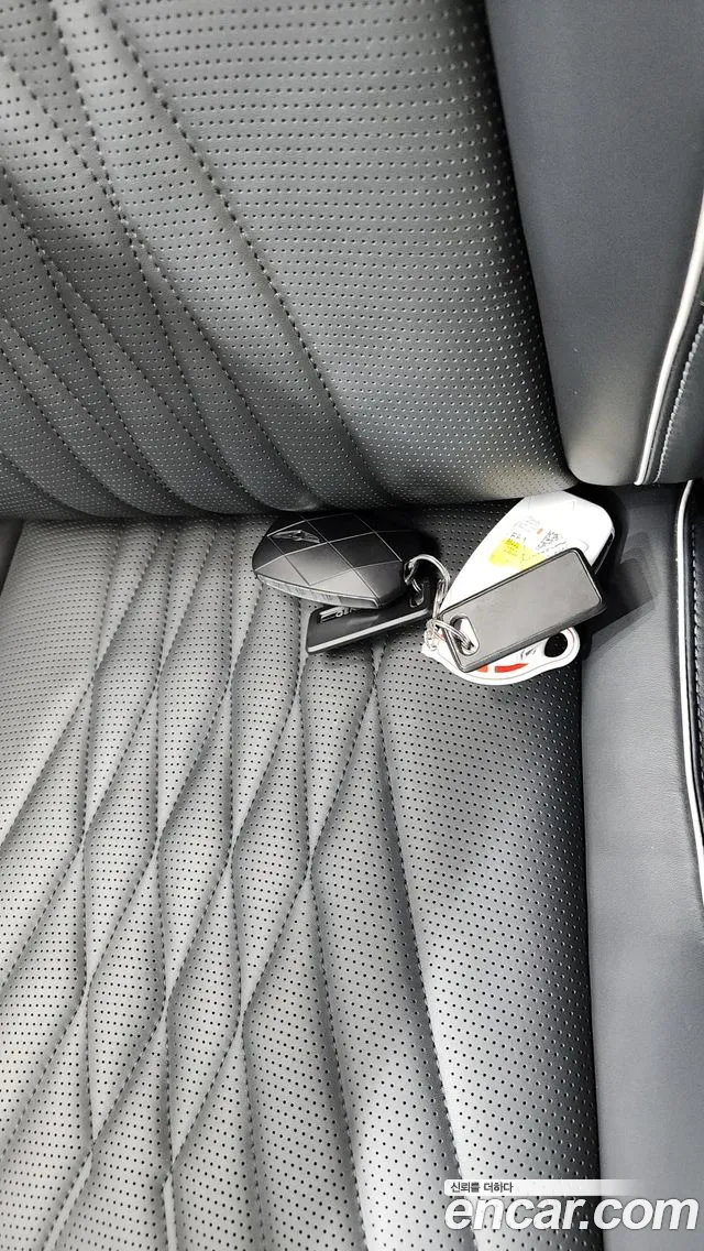 Genesis G90 2023 thumb 4