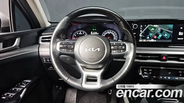 Kia K5 2022 thumb 10