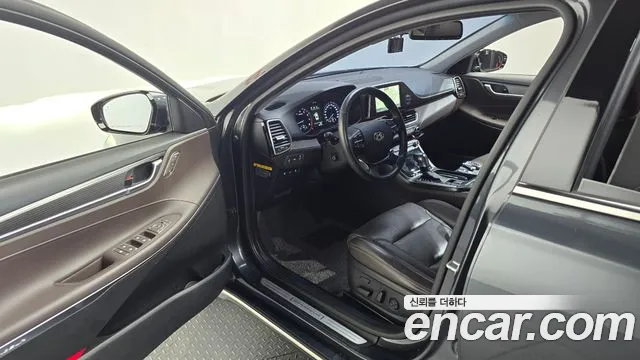 Hyundai Grandeur 2018 thumb 2