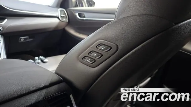 Hyundai Grandeur 2018 thumb 9