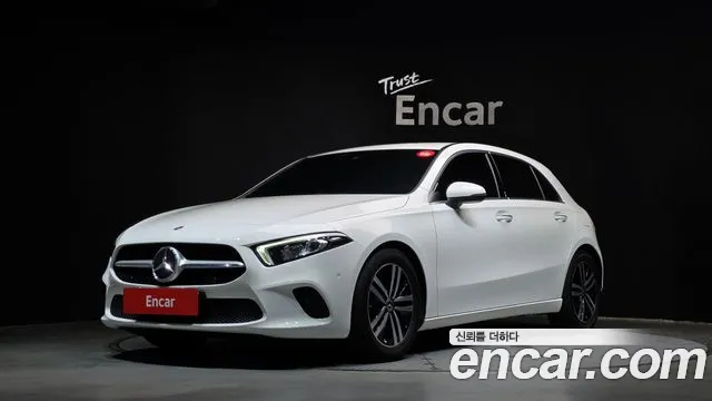Mercedes-Benz A-Class 2022 thumb 9