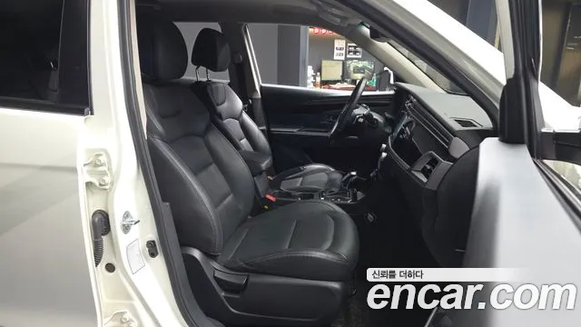 KGM Korando 2019 thumb 12