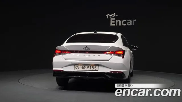 Hyundai Elantra 2023 thumb 7