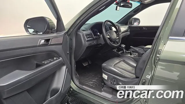 KGM Rexton 2021 thumb 2