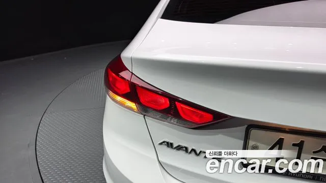 Hyundai Avante 2018 thumb 7