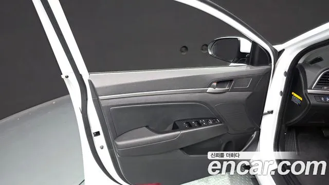 Hyundai Avante 2018 thumb 2