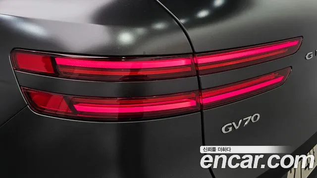 Genesis GV70 2024 thumb 12