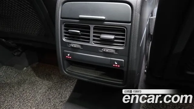 Volkswagen Touareg 2015 thumb 4