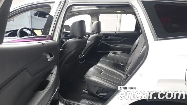 Hyundai Santa Fe 2019 thumb 3