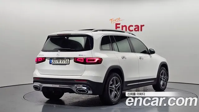 Mercedes-Benz GLB 2021 thumb 2