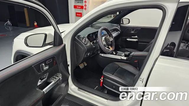 Mercedes-Benz GLB 2021 thumb 10