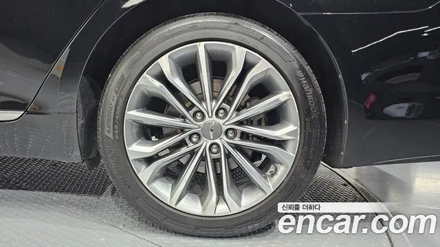 Hyundai Genesis 2015 thumb 6