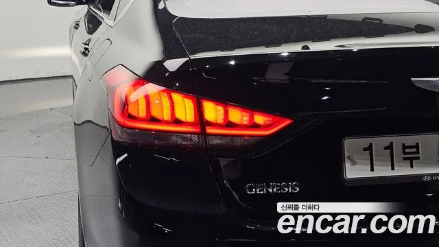Hyundai Genesis 2015 thumb 9