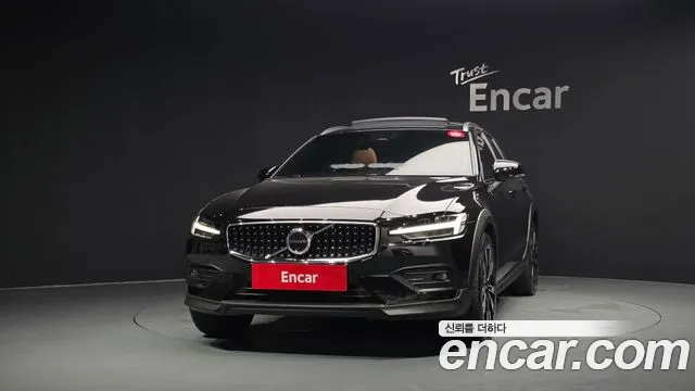 Volvo V60 2023 thumb 8