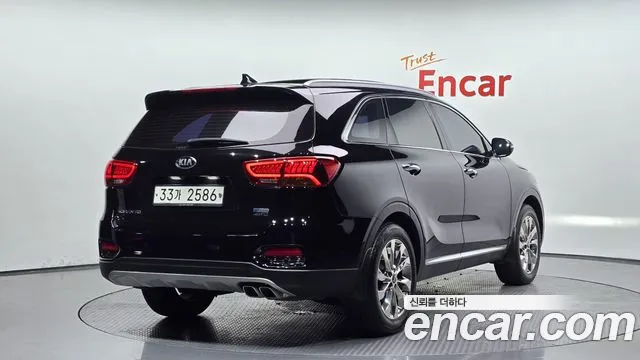 Kia Sorento 2017 thumb 11