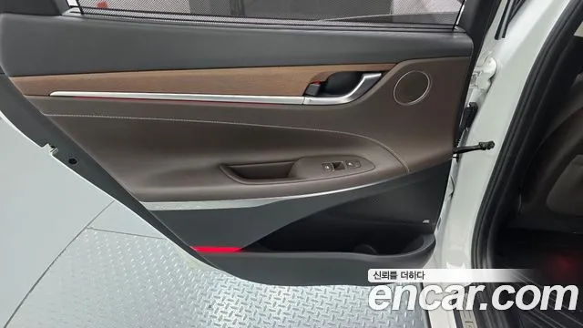Hyundai Grandeur 2018 thumb 12