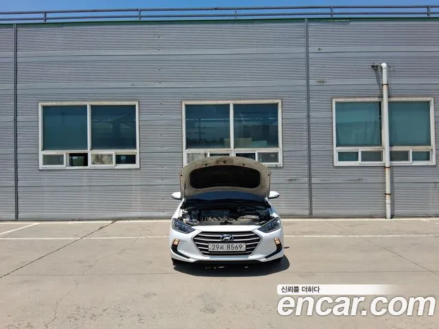 Hyundai Avante 2018 thumb 4