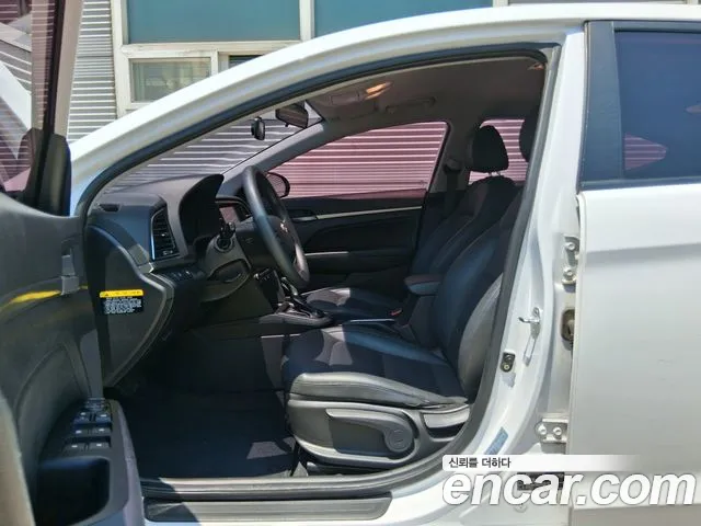 Hyundai Avante 2018 thumb 7