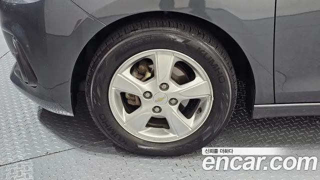 Chevrolet Spark 2017 thumb 5