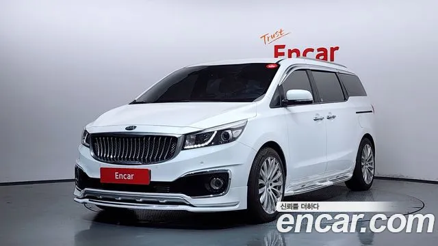 Kia Carnival 2015 thumb 3