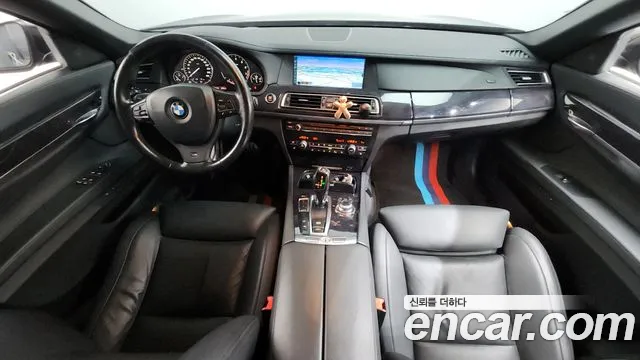 BMW 7 серии 2010 thumb 9