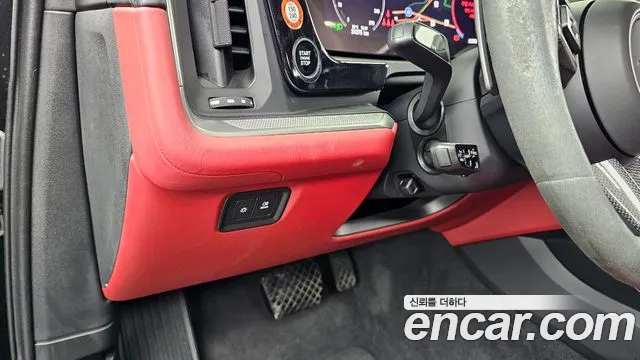 Porsche Cayenne 2025 thumb 3