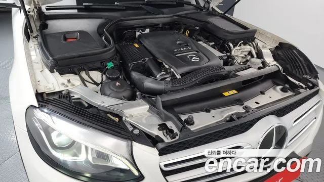Mercedes-Benz GLC 2018 thumb 10