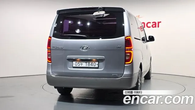 Hyundai Staria 2018 thumb 8