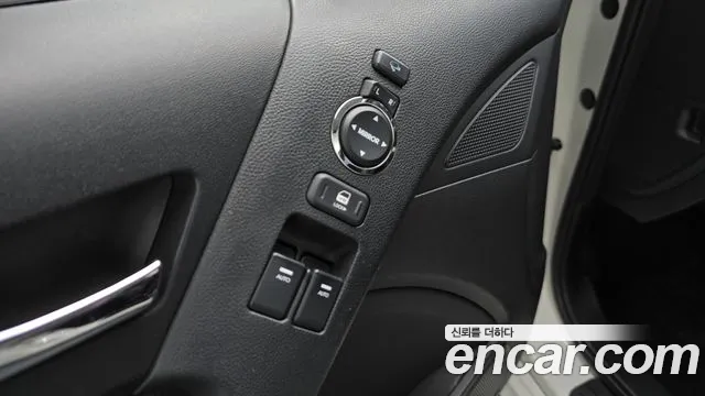 Hyundai Genesis 2009 thumb 7