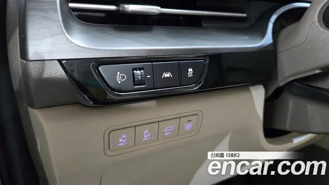 Kia Carnival 2020 thumb 2