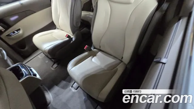 Kia Carnival 2020 thumb 6