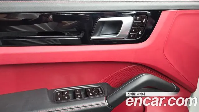 Porsche Cayenne 2019 thumb 8