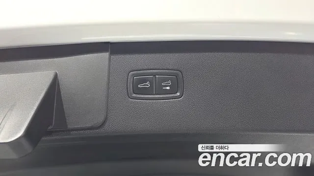 Porsche Cayenne 2019 thumb 6