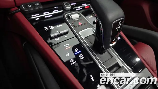 Porsche Cayenne 2019 thumb 11