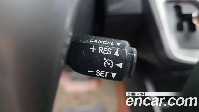 Toyota Prius V 2015 thumb 7