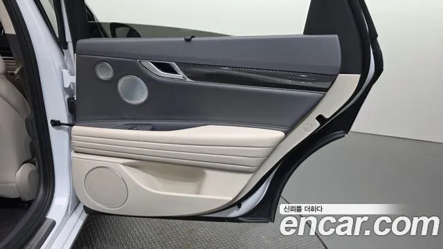 Genesis G80 2023 thumb 10