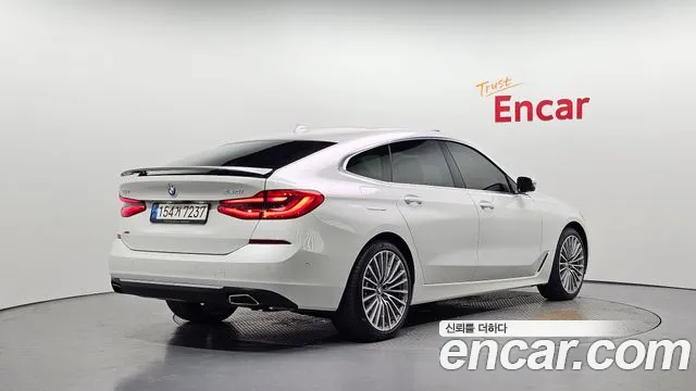 BMW 6 серии Gran Turismo 2022 thumb 5