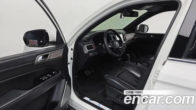 KGM Rexton 2018 thumb 5