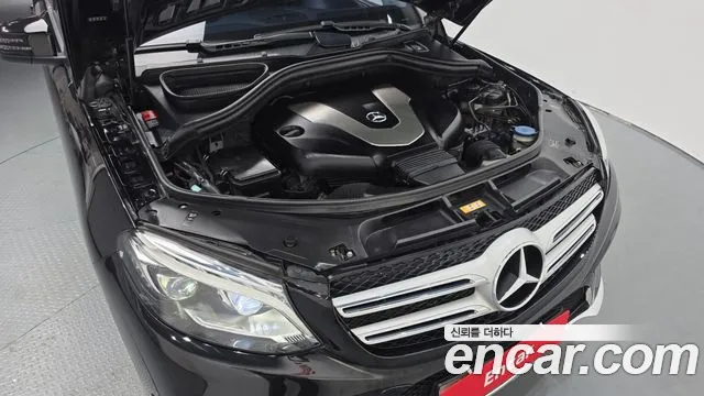Mercedes-Benz GLE-Класс 2016 thumb 4