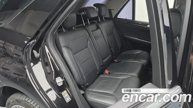 Mercedes-Benz GLE-Класс 2016 thumb 3