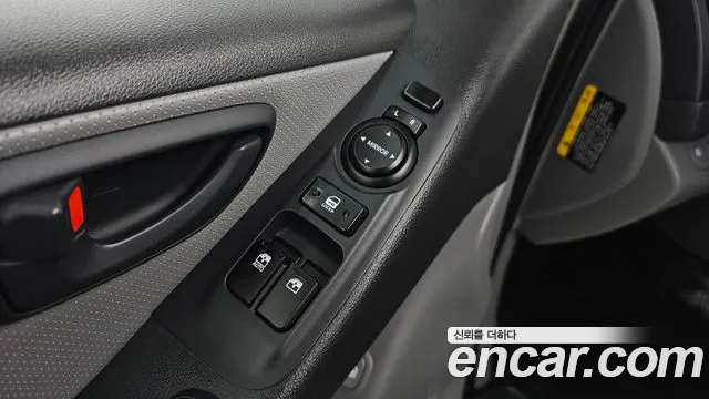 Hyundai Staria 2019 thumb 9