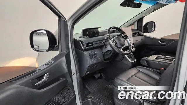 Hyundai Staria 2022 thumb 11