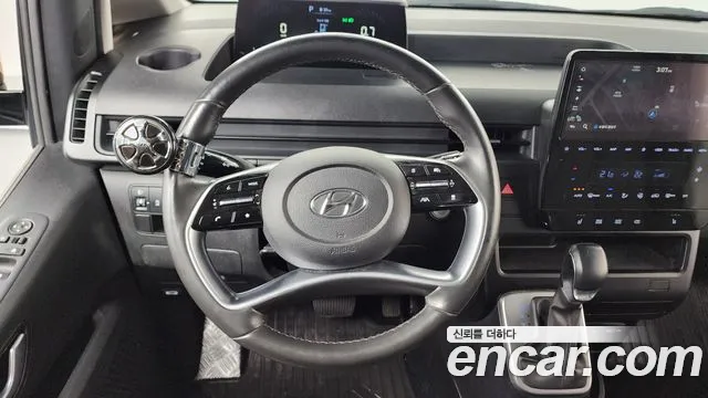 Hyundai Staria 2022 thumb 8