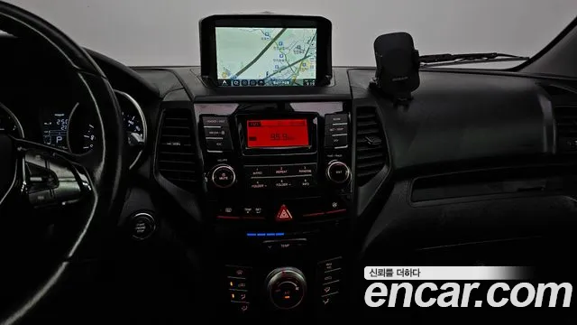 KGM Tivoli Air 2017 thumb 2