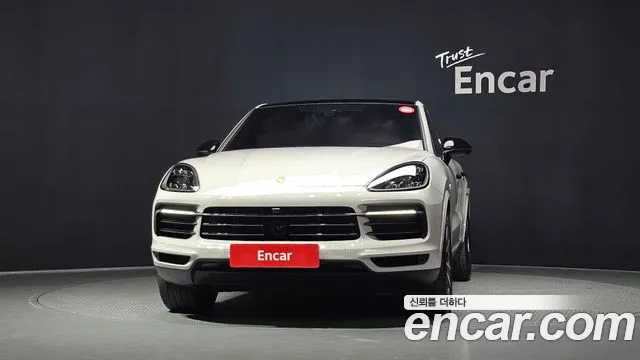 Porsche Cayenne 2022 thumb 4