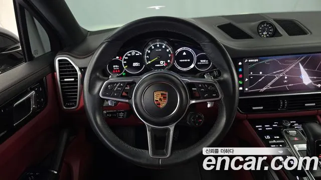 Porsche Cayenne 2022 thumb 7